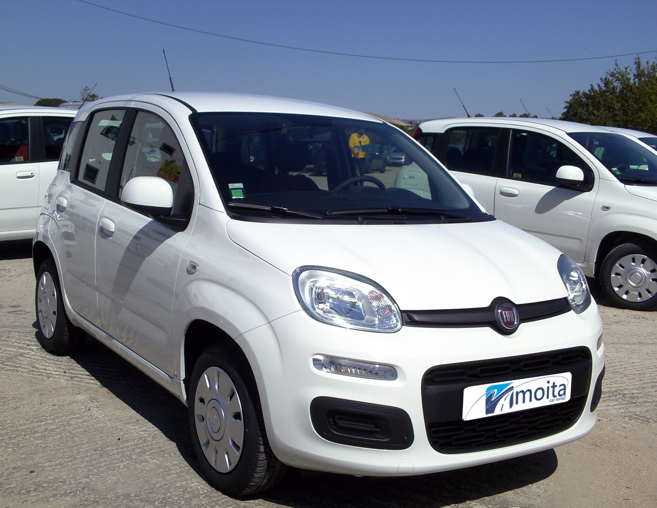 Fiat Panda 1.2 LOUNGE 2018 Amoita Car Hire Portugal
